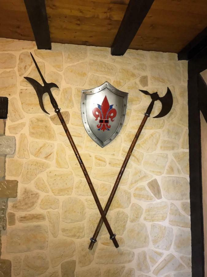 Ferienwohnung Wachstube Mit 3 Schlafraeumen Im Rittergut Leppersdorf Wachau المظهر الخارجي الصورة
